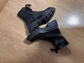 Botas militares negras
