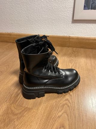 Botas militares negras