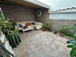 Casa adosada en venta en Don Benito