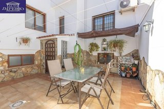 Casa adosada en venta en Chauchina