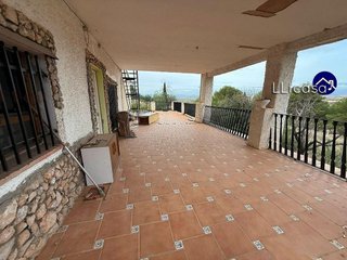 Chalet en venta en Santa Bárbara en Llíria