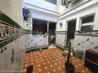 Casa adosada en venta en Morón de la Frontera