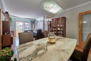 Piso en venta en Sant Josep en Hospitalet de Llobregat, L´