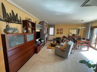 Casa adosada en venta en Singuerlín - Can Franquesa - Les Oliveres en Santa Coloma de Gramanet