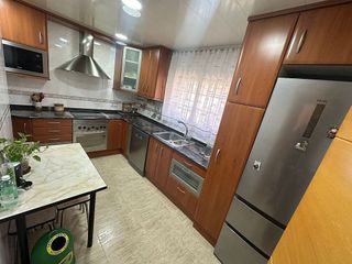 Casa adosada en venta en Singuerlín - Can Franquesa - Les Oliveres en Santa Coloma de Gramanet