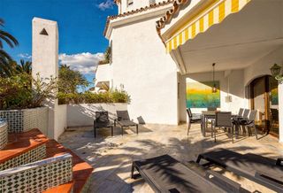 Piso en venta en Elviria en Marbella