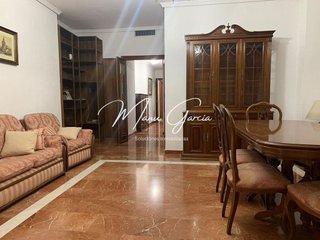 Piso en venta en Lucena