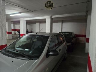 Garaje en venta en Hospital en Jaén