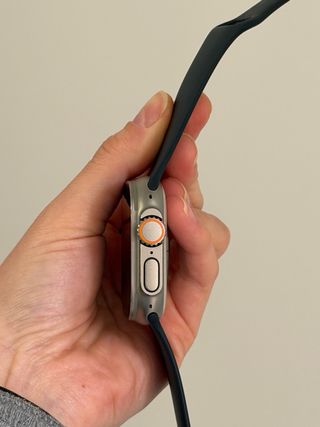 Apple Watch Ultra 1 con 3 correas