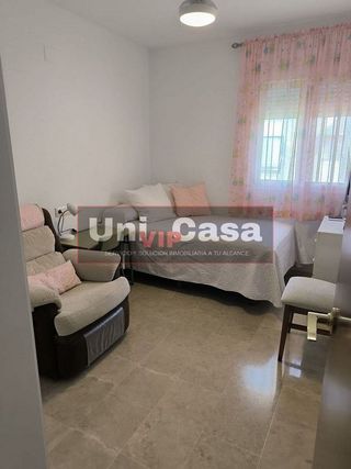 Piso en venta en Santa Rosa - Valdeolleros en Córdoba