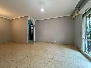 Piso en venta en Poniente-Norte - Miralbaida - Parque Azahara en Córdoba