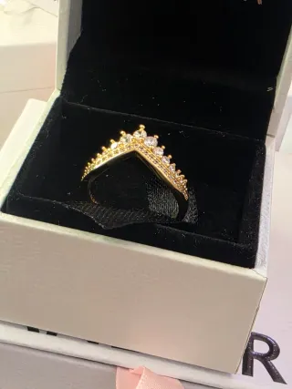 Anillo Pandora Tiara Real Dorado