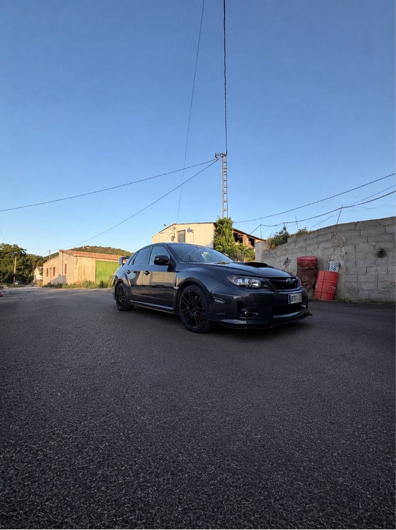 Subaru Impreza wrx sti - foto 1