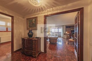 Piso en venta en Ermitagaña - Mendebaldea en Pamplona