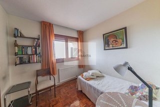 Piso en venta en Ermitagaña - Mendebaldea en Pamplona