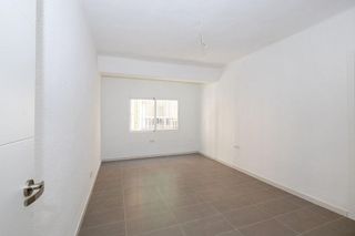 Piso en venta en Pajaritos - Plaza de Toros en Granada