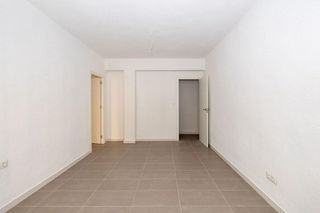 Piso en venta en Pajaritos - Plaza de Toros en Granada
