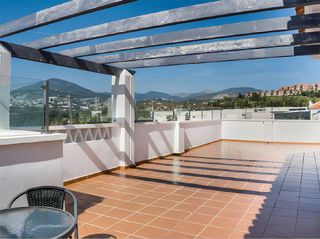 Ático en venta en Nueva Andalucía centro en Marbella