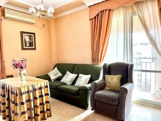 Piso en venta en Colores - Entreparques en Sevilla