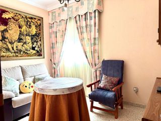 Piso en venta en Colores - Entreparques en Sevilla