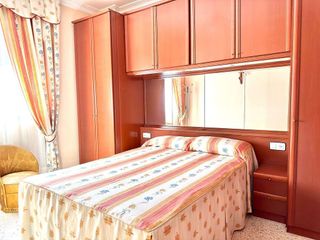 Piso en venta en Colores - Entreparques en Sevilla