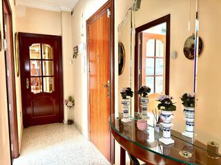 Piso en venta en Colores - Entreparques en Sevilla
