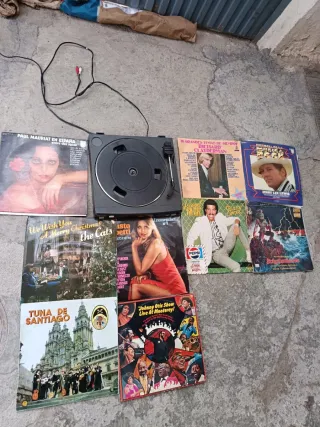 Giradischi vintage Sony con 9 vinili