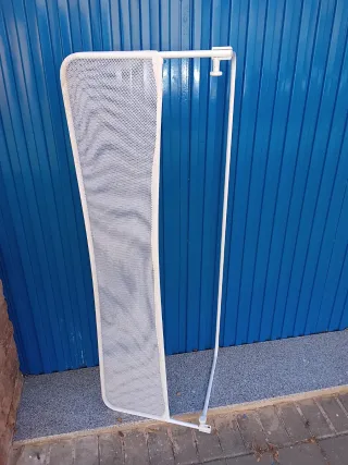 Protector de cama blanco