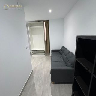 Piso en venta en El Barral Ferial en Coslada