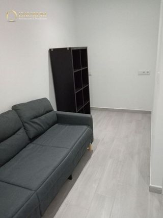 Piso en venta en El Barral Ferial en Coslada
