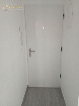 Piso en venta en El Barral Ferial en Coslada