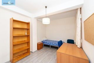 Piso en venta en Camino de Ronda - Rosaleda en Granada