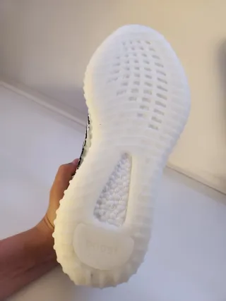 Adidas Yeezy Boost 350 V2 Talla 44