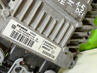 S122326114A Centralita UCE Motor Renault Megane II
