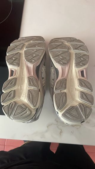 Asics Gel NYC Gris y Blanco