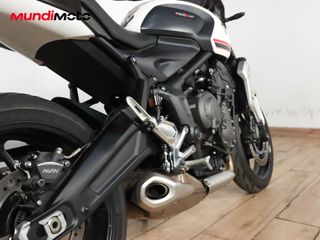 TRIUMPH TRIDENT 660