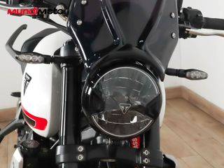 TRIUMPH TRIDENT 660