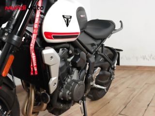 TRIUMPH TRIDENT 660