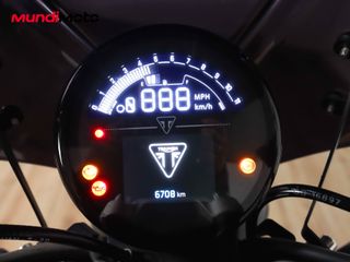 TRIUMPH TRIDENT 660