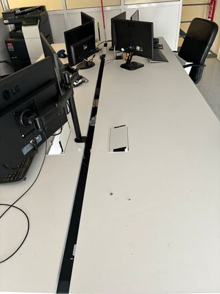 Mesas de oficina juntas (4 unidades)