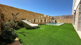 Chalet en venta en Cala de Finestrat en Finestrat