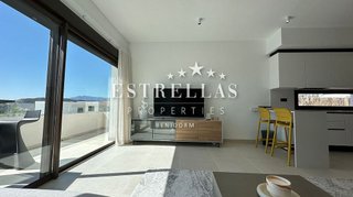 Chalet en venta en Cala de Finestrat en Finestrat