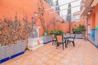 Casa adosada en venta en Bola de Oro - Serrallo en Granada