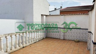 Casa adosada en venta en Olías del Rey