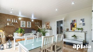Casa adosada en venta en Les Arenes - La Grípia  Can Montllor en Terrassa