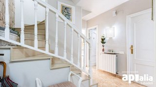 Casa adosada en venta en Les Arenes - La Grípia  Can Montllor en Terrassa