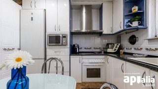 Casa adosada en venta en Les Arenes - La Grípia  Can Montllor en Terrassa