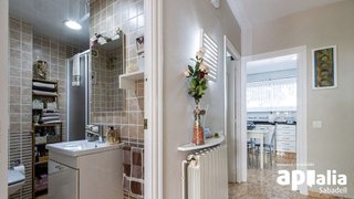 Casa adosada en venta en Les Arenes - La Grípia  Can Montllor en Terrassa