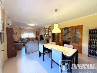 Chalet en venta en Riba-roja de Túria