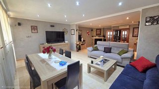 Casa adosada en venta en Laguna Park en Parla